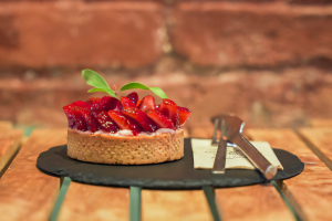 Çilekli Tart